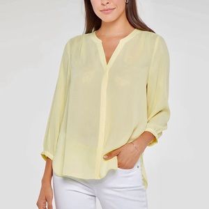 ✨NYDJ pintuck blouse✨ New with Tag